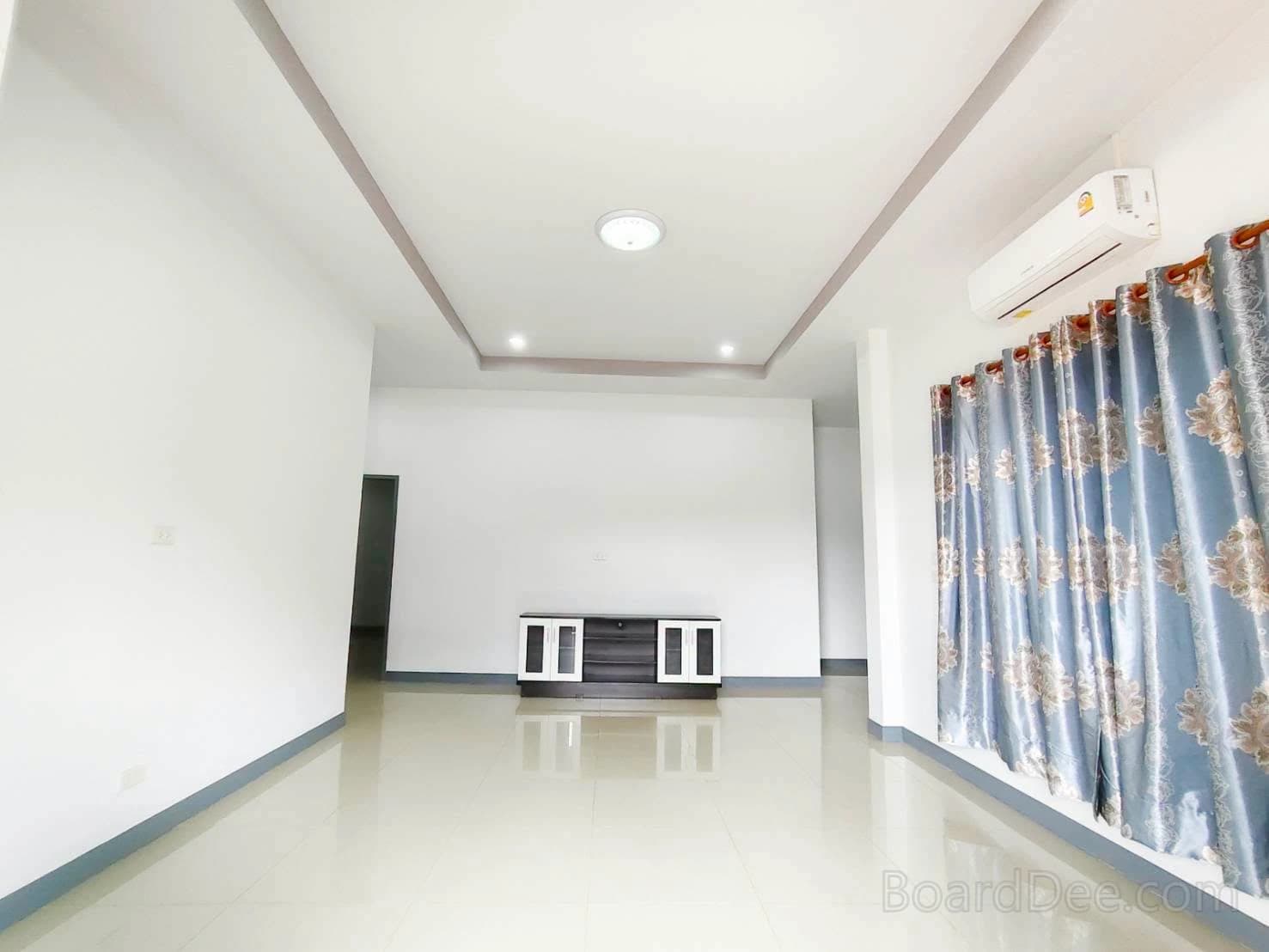 House for Rent, Corner Plot, 2-Side Road Frontage, Prime Location, Ban Lueam, Udon Thani