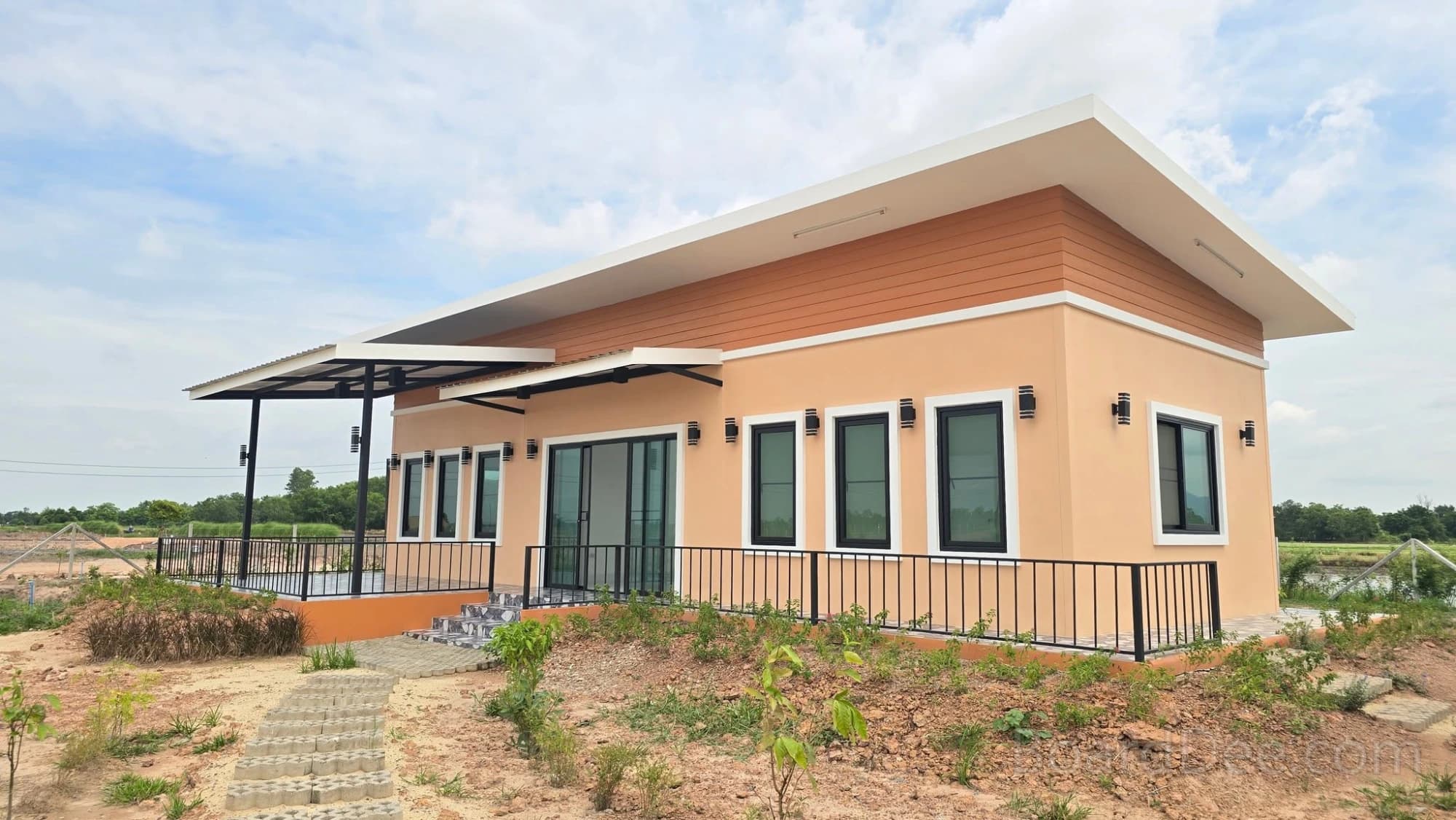House with Land Surrounded by Nature 🌿 Mountain Views, Water Views, Extremely Spacious and Pleasing to the Eye