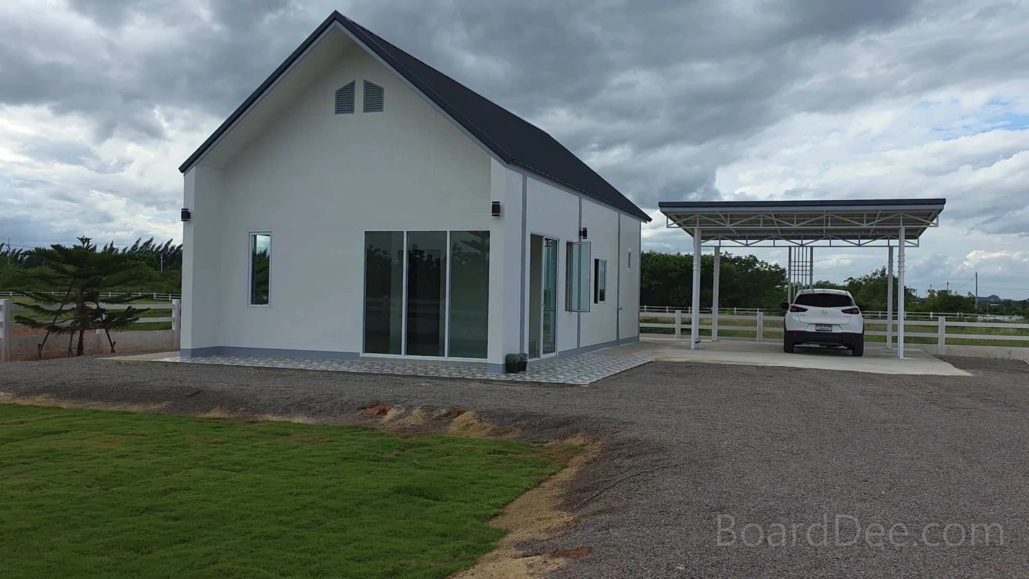 Chanote land 300 sq.wa with 1 house