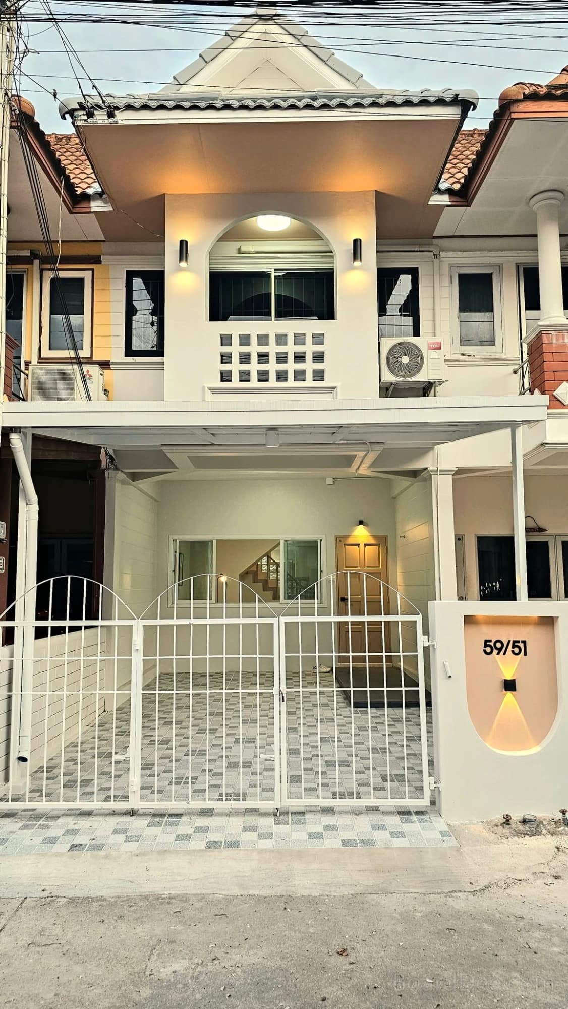 Renovated House, Fully Furnished with Air Conditioning, in the Heart of Rayong