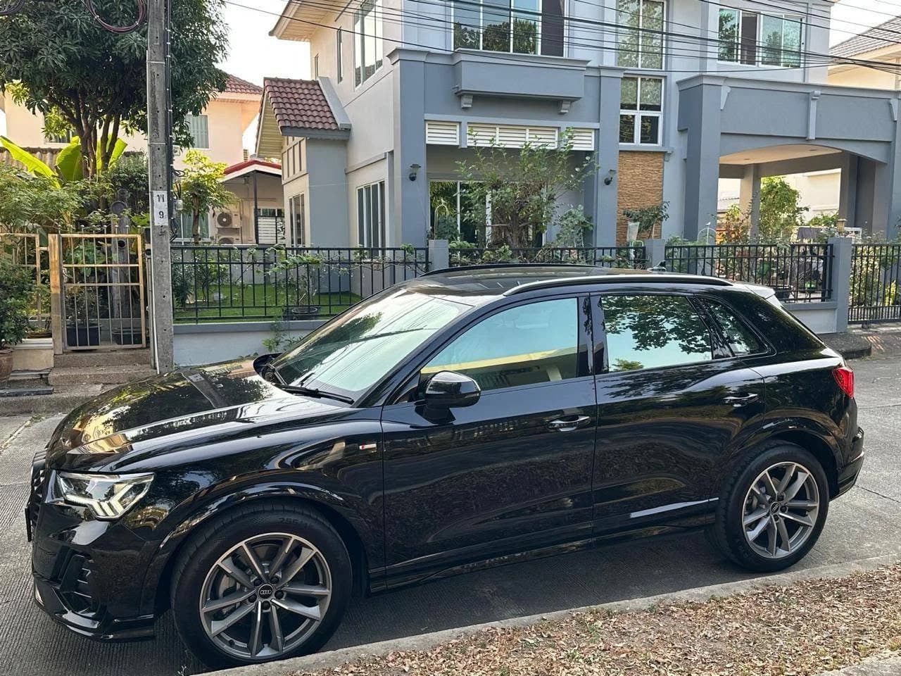 Audi Q3 Sportback 2023 Black Edition S Line Quattro — 1,350,000 บาท