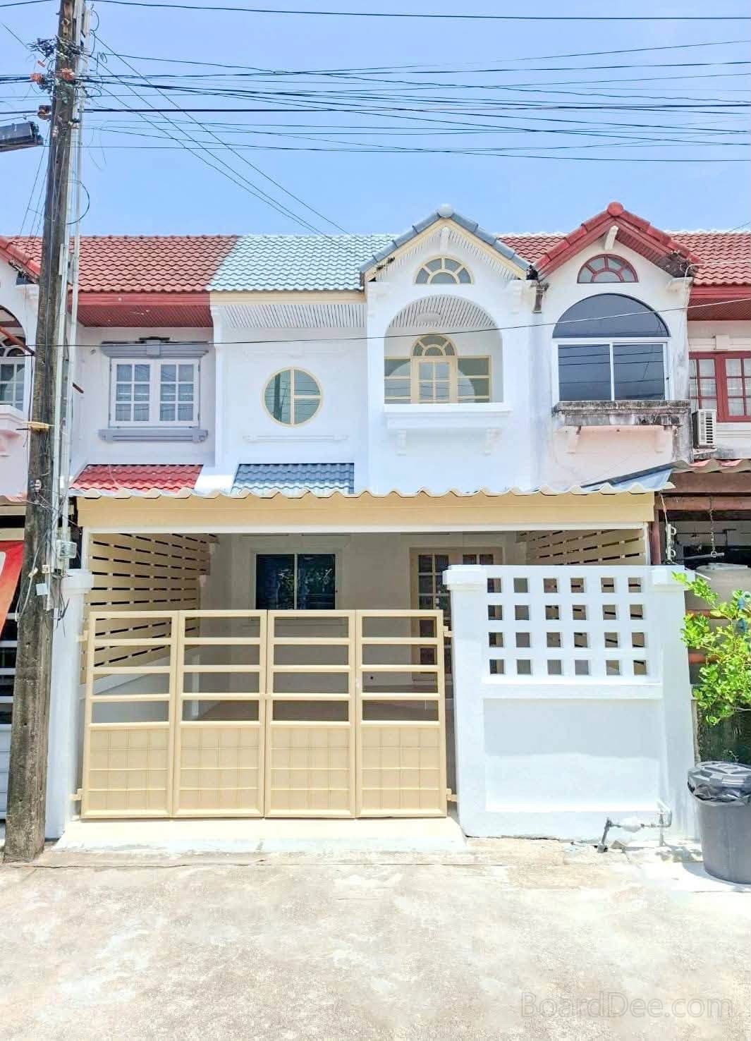 Samapath Village, near Central Rayong, monthly payments from only 5,500 Baht