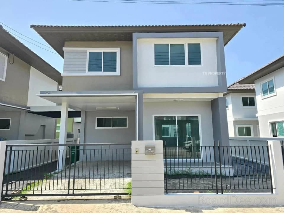 บ้านผ่อนตรง - บ้านเดี่ยว 2 ชั้น หลังใหญ่