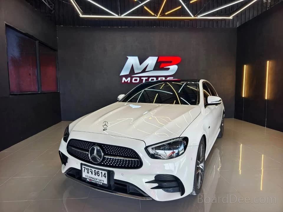 เมอร์เซเดส-เบนซ์ E 300 e AMG Dynamic ปี 2022 วิ่ง 85,000 กม. 1.5 ล้านบาท